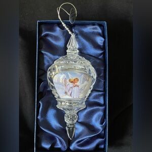 2005 Heirloom Crystal Angelic Reflections Sandra Kuck Angel Kisses